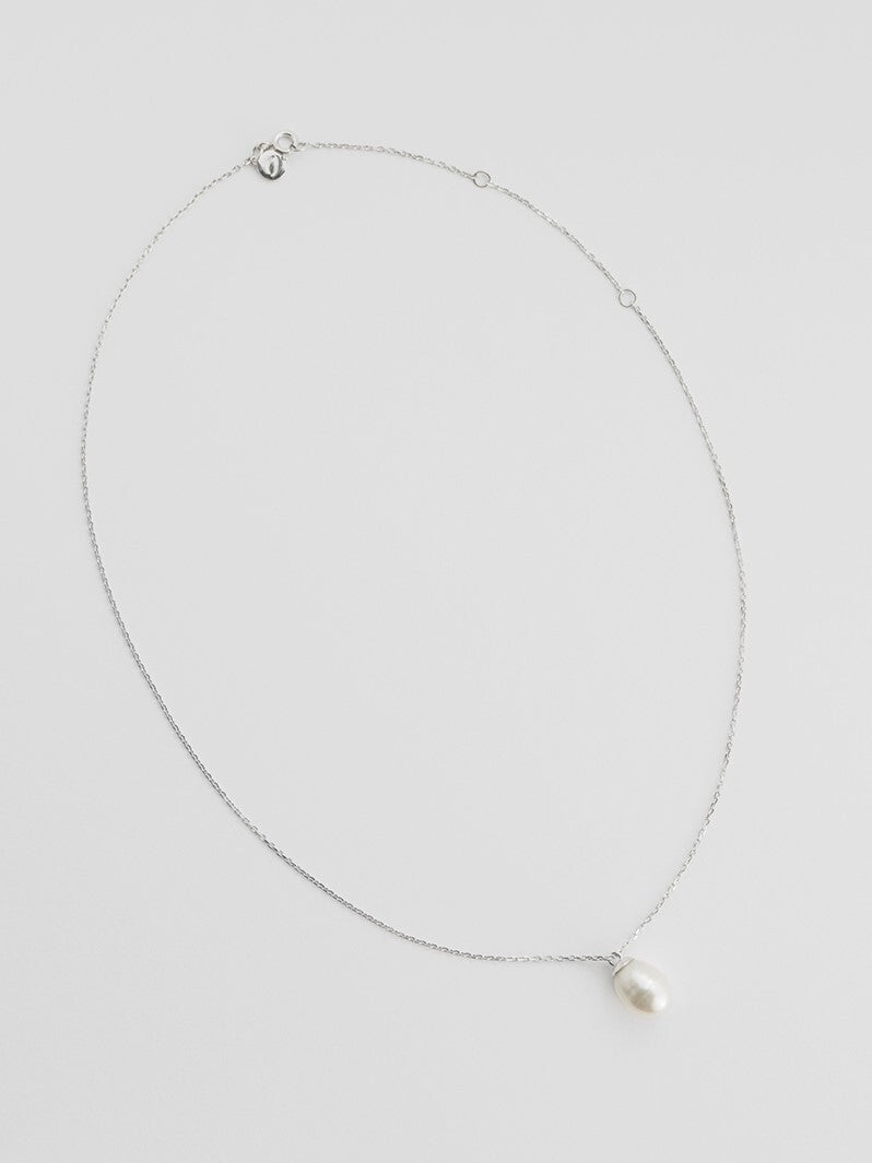 SINGLE Pearl Necklace